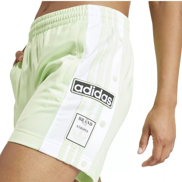 Adidas shorts Firm Price - Picture 1 of 4